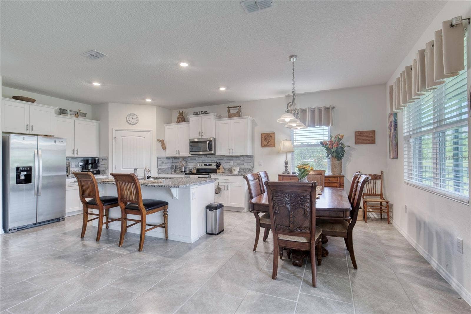 6 FOX LAIR COURT, Ormond Beach, FL 32174 6 FOX LAIR COURT, Ormond Beach, FL 32174
