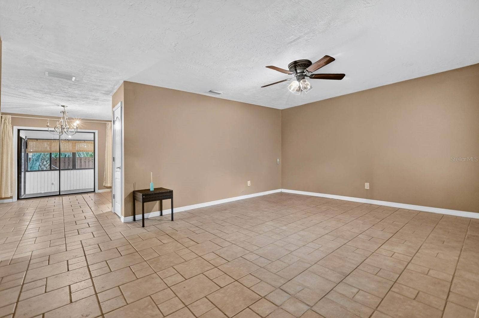 475 WOODSTOCK DRIVE, Port Orange, FL 32127 475 WOODSTOCK DRIVE, Port Orange, FL 32127