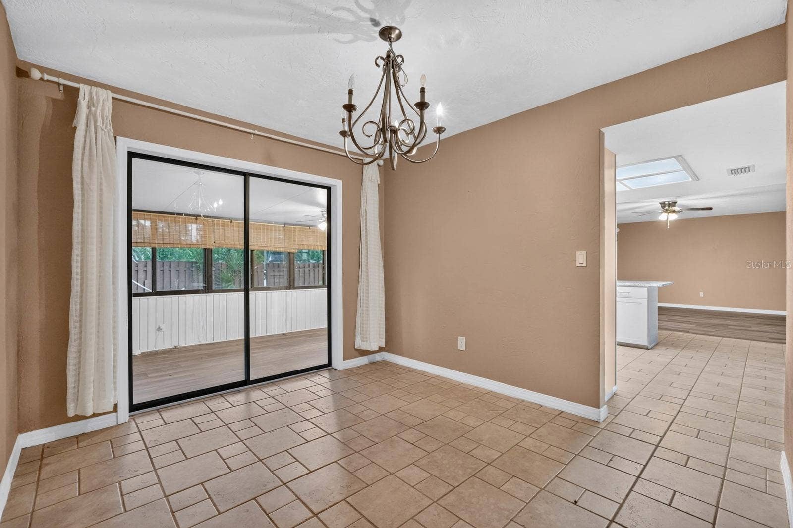 475 WOODSTOCK DRIVE, Port Orange, FL 32127 475 WOODSTOCK DRIVE, Port Orange, FL 32127