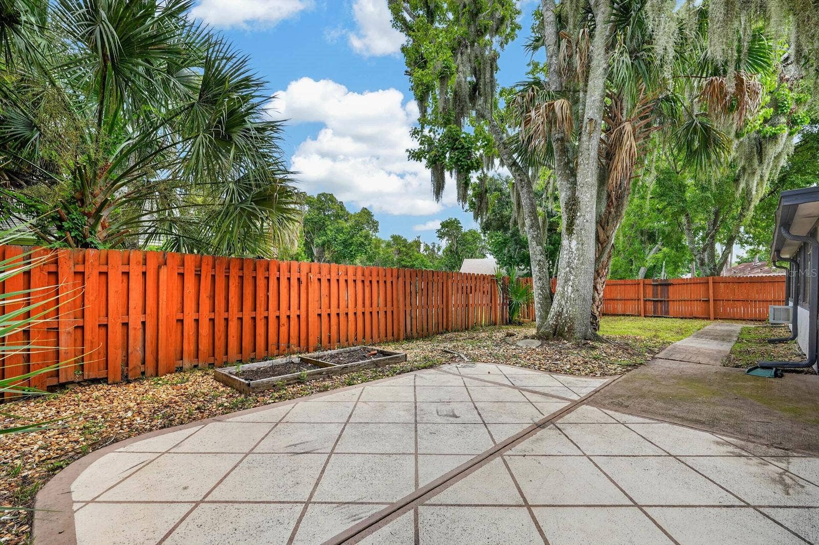 475 WOODSTOCK DRIVE, Port Orange, FL 32127 475 WOODSTOCK DRIVE, Port Orange, FL 32127