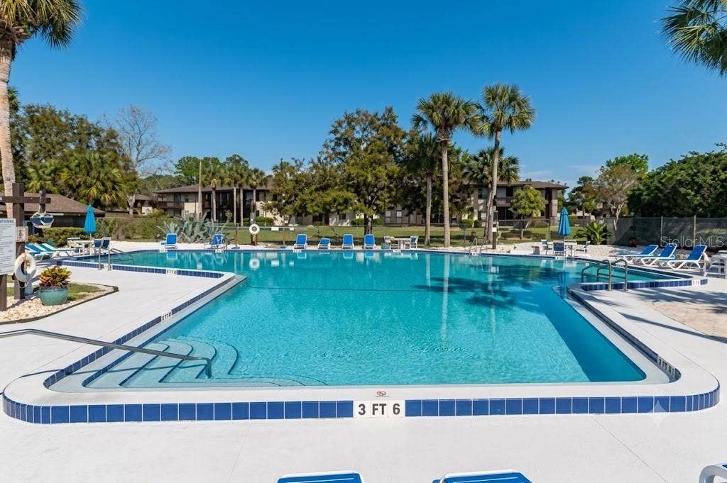 PRIVATE RESORT STYLE POOL