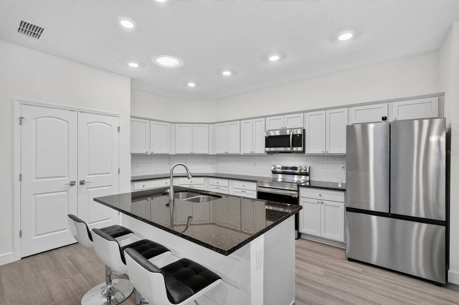23 BUD FIELD DRIVE, Palm Coast, FL 32137 kitchen