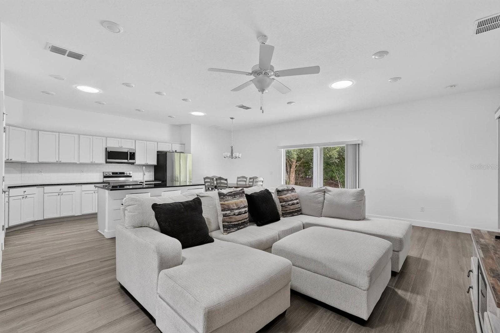 23 BUD FIELD DRIVE, Palm Coast, FL 32137 living area