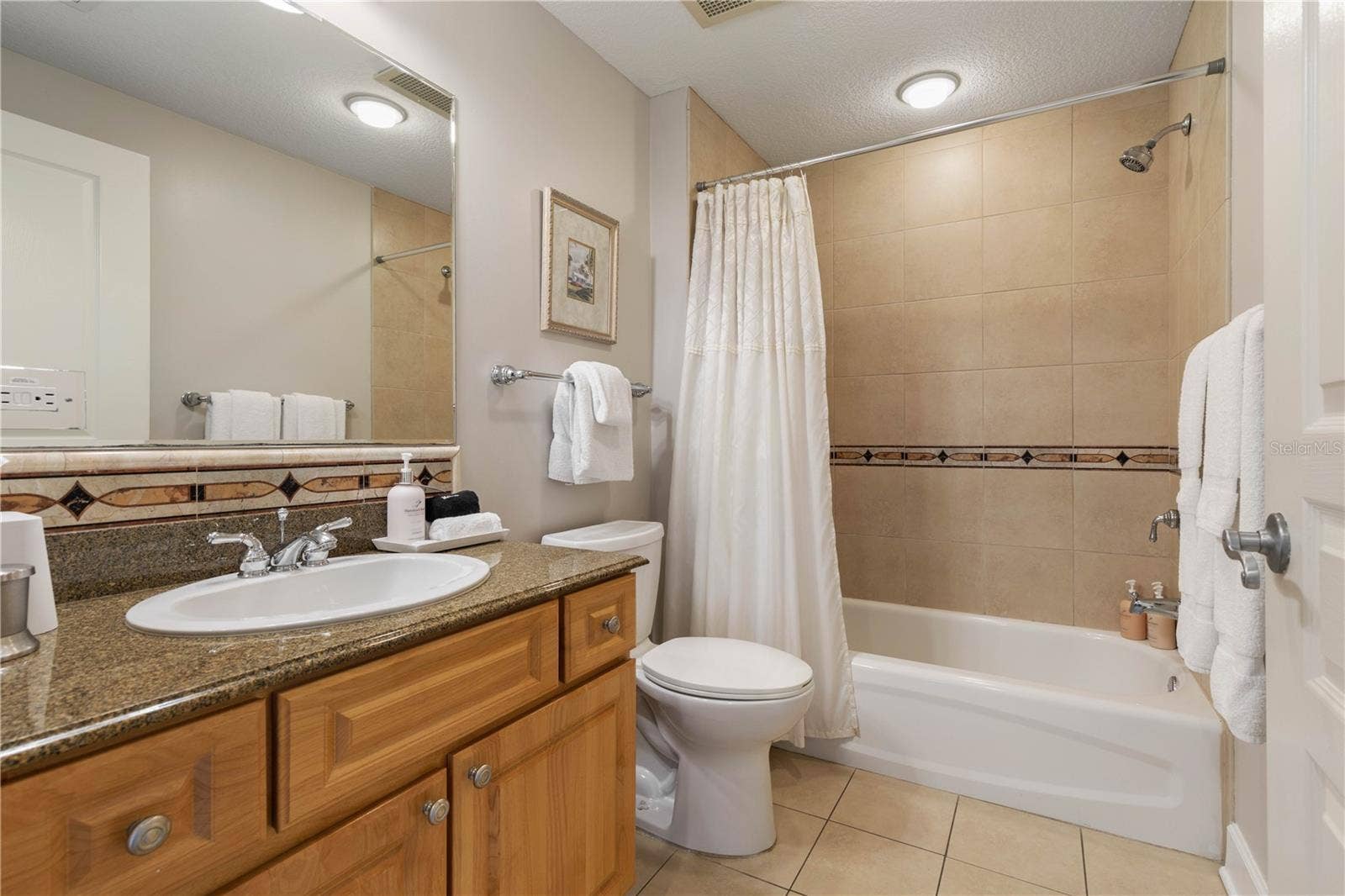 200 OCEAN CREST DRIVE, #617, Palm Coast, FL 32137 200 OCEAN CREST DRIVE, #617, Palm Coast, FL 32137
