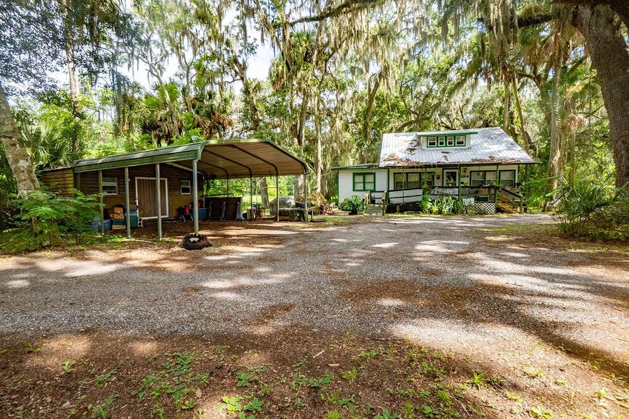 Property photo for 104 W LOUIS BROER ROAD, East Palatka, FL