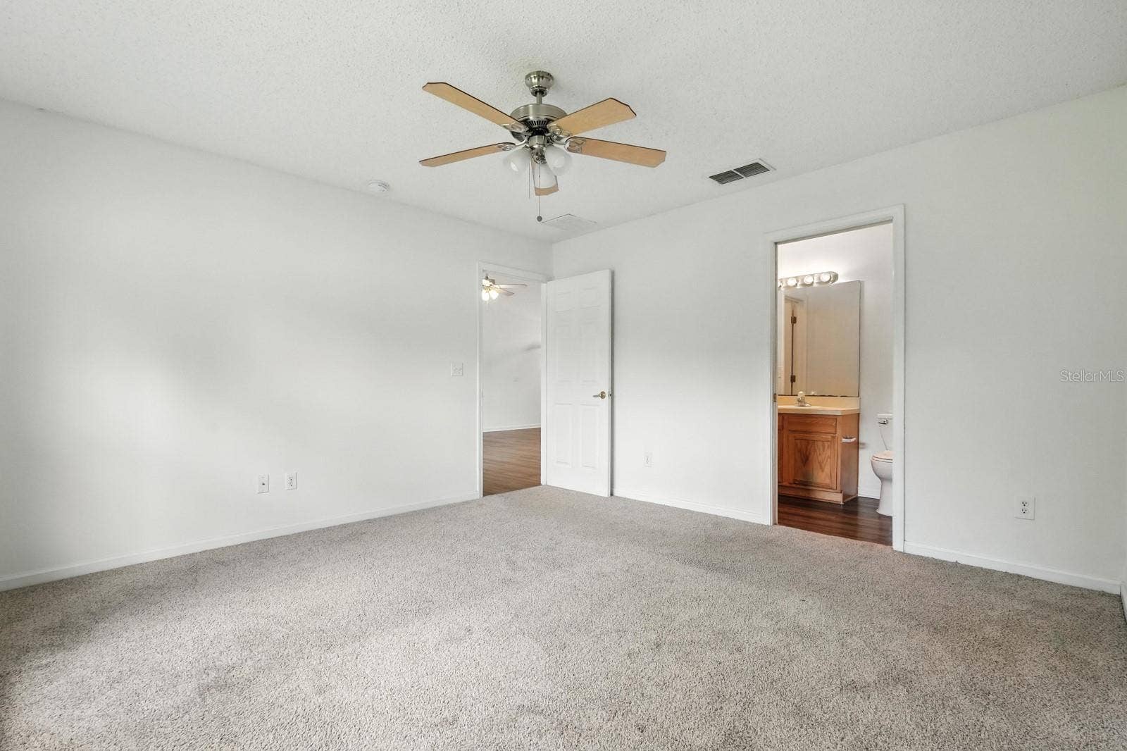 70 RED MILL DRIVE, Palm Coast, FL 32164
