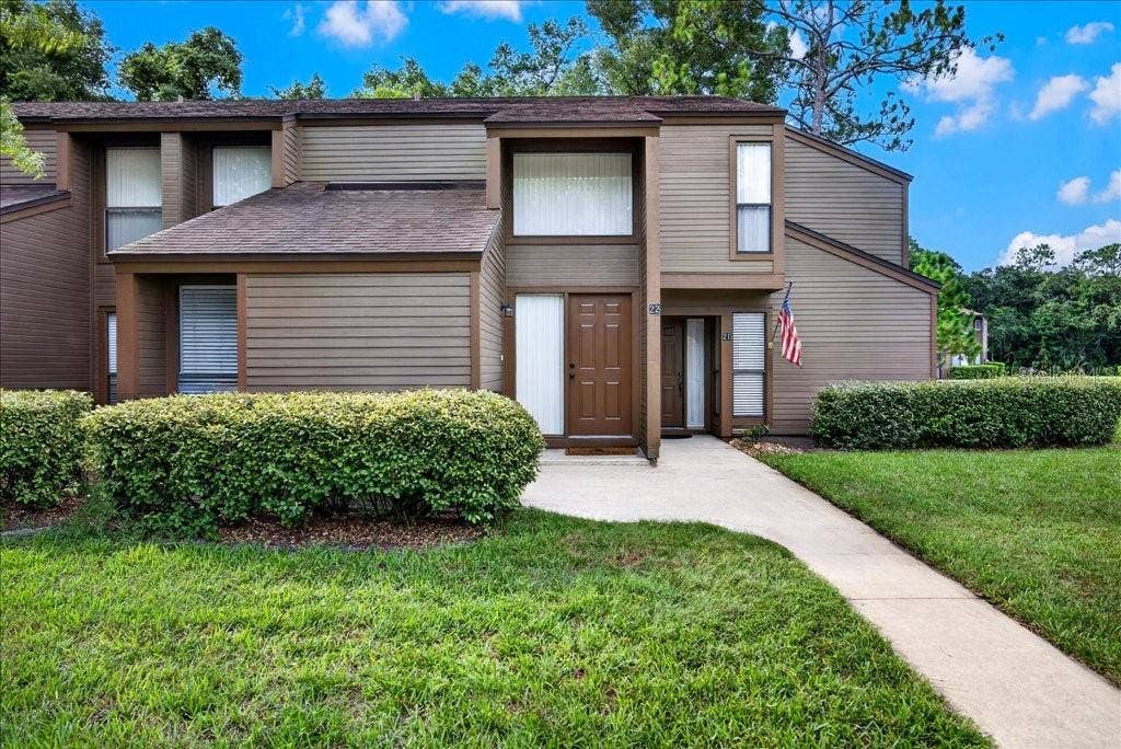 22 OXFORD LANE, #22, Palm Coast, FL 32137