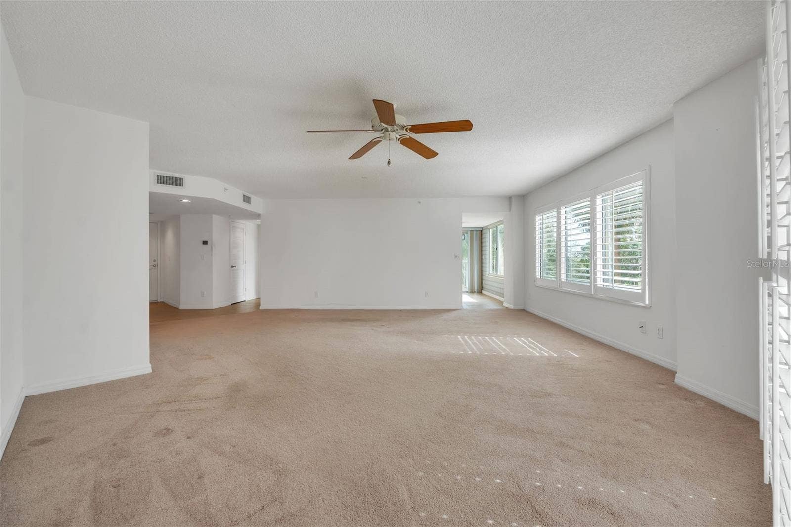 3 OCEANS BOULEVARD W, #2D4, Daytona Beach, FL 32118