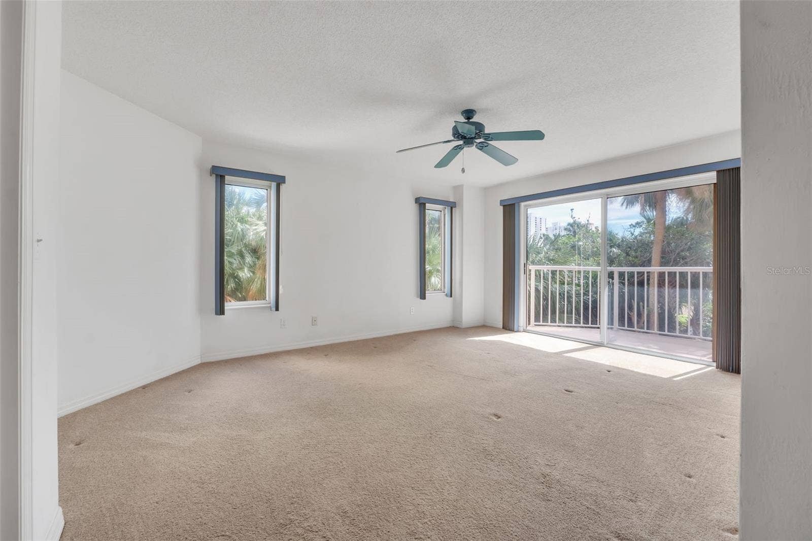 3 OCEANS BOULEVARD W, #2D4, Daytona Beach, FL 32118