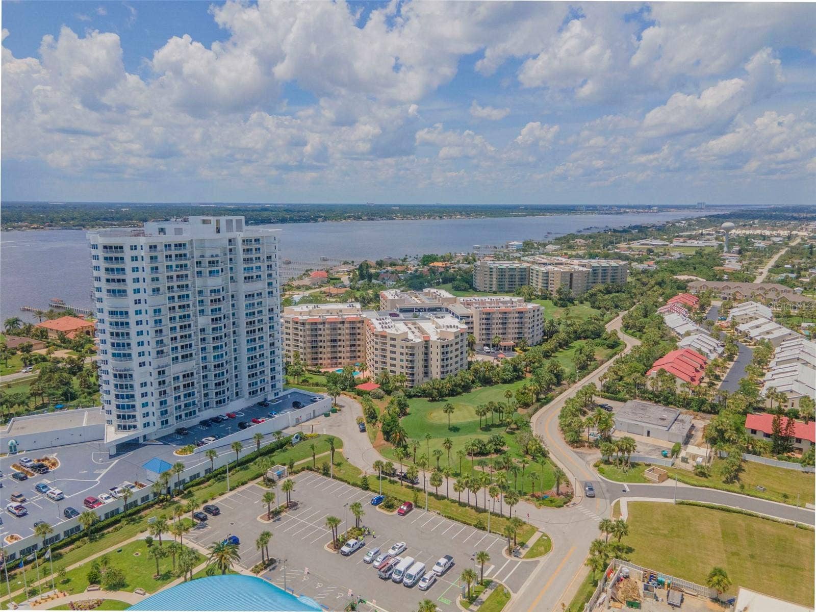 3 OCEANS BOULEVARD W, #2D4, Daytona Beach, FL 32118