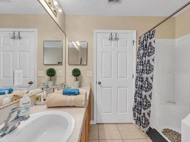 27 PATRIC DRIVE, Palm Coast, FL 32164