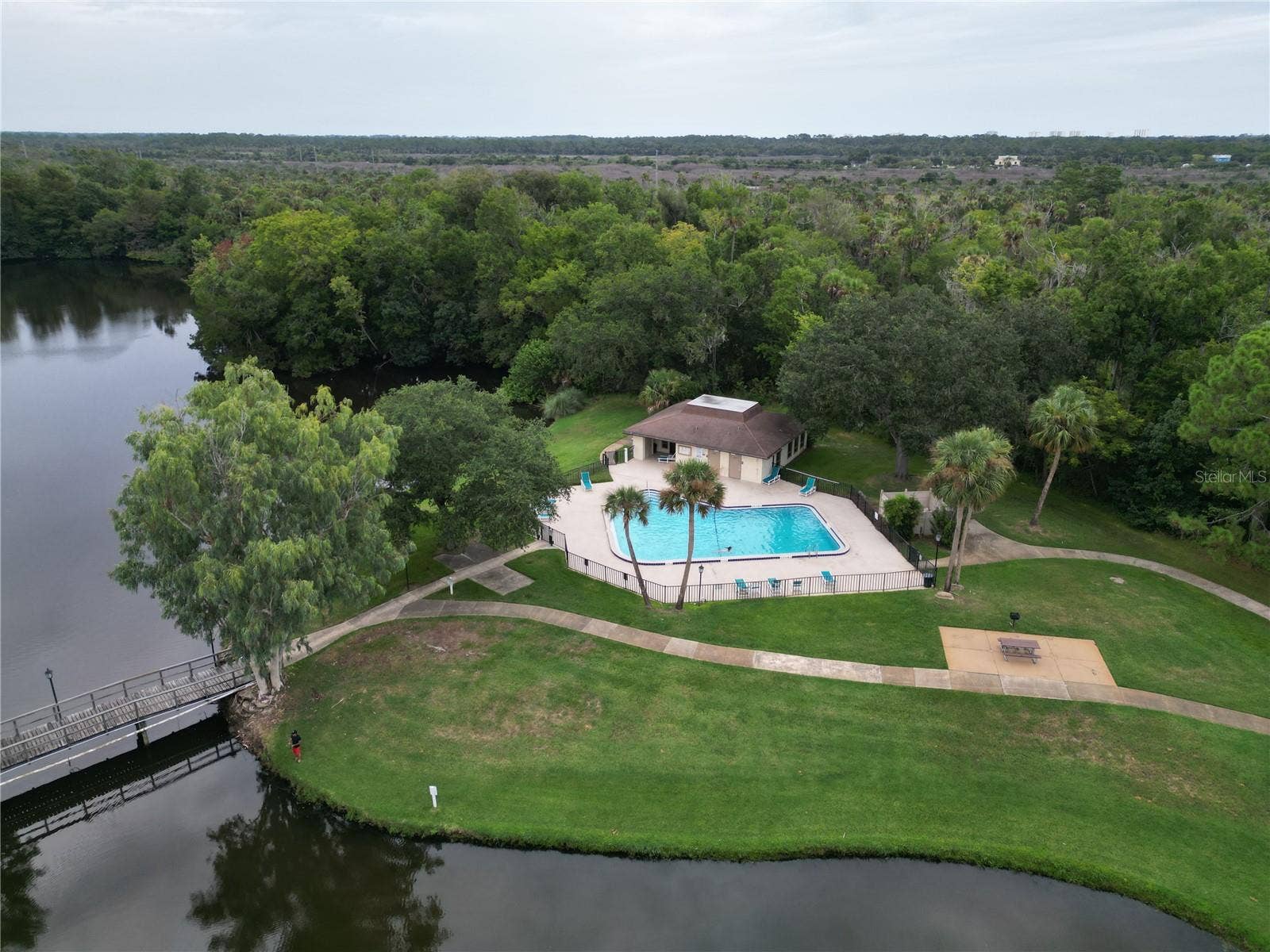 21 OAKWOOD PARK, Ormond Beach, FL 32174 21 OAKWOOD PARK, Ormond Beach, FL 32174