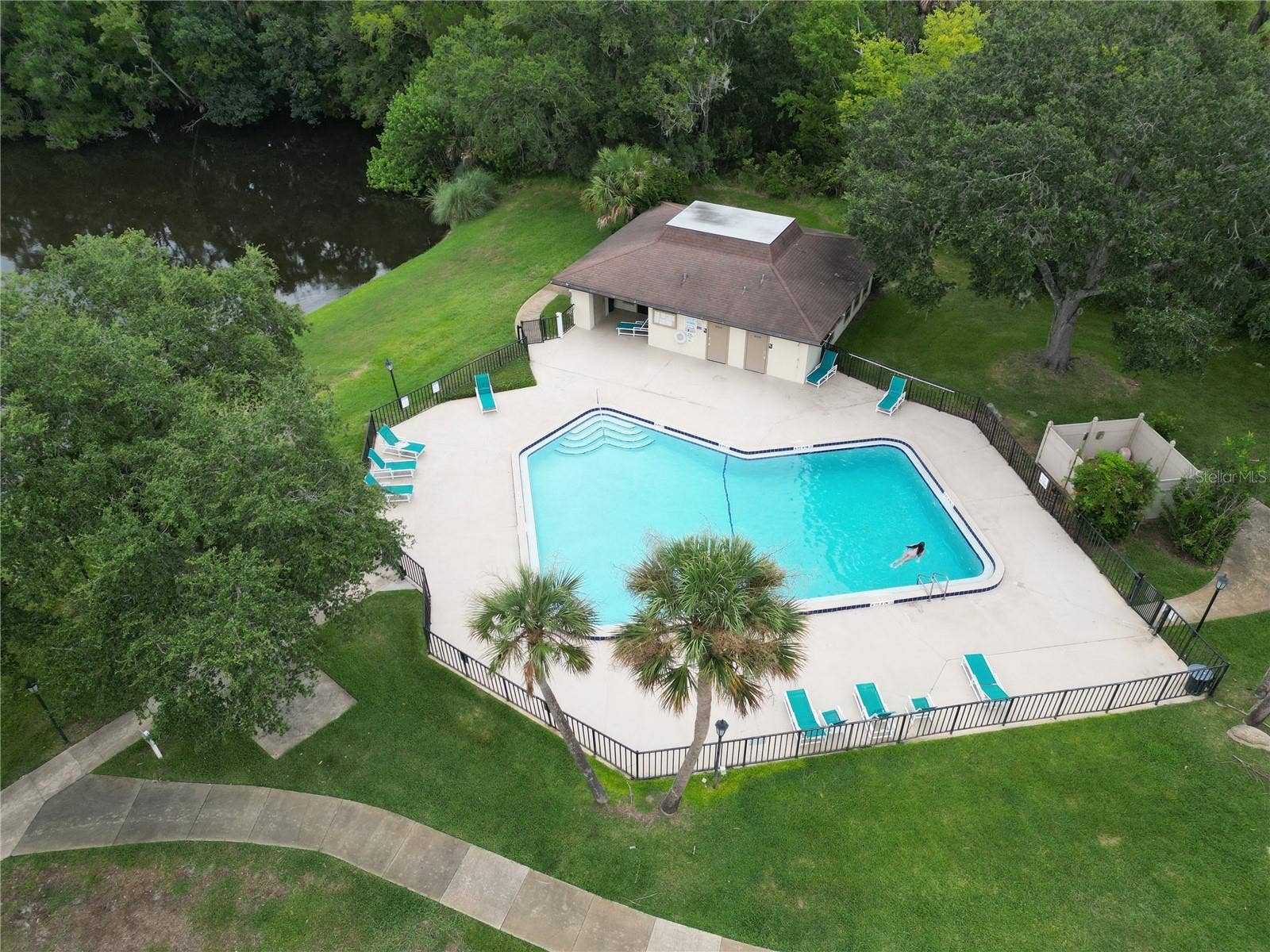 21 OAKWOOD PARK, Ormond Beach, FL 32174 21 OAKWOOD PARK, Ormond Beach, FL 32174