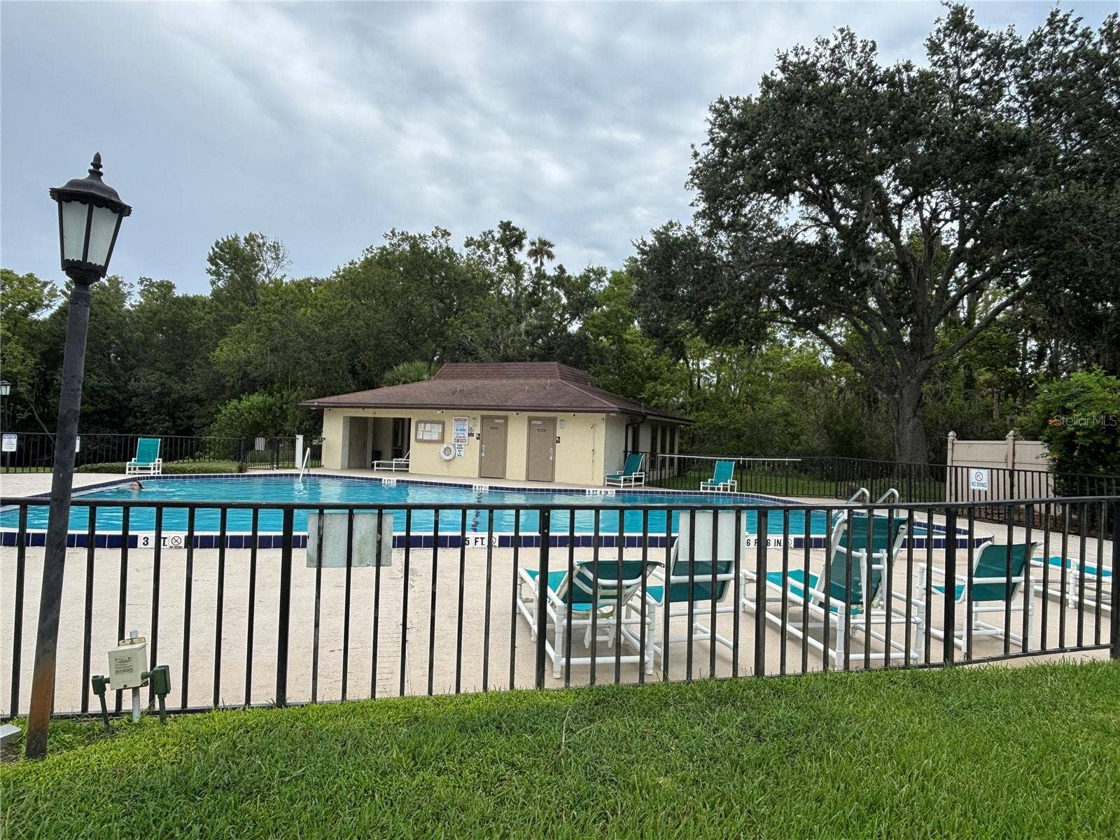 21 OAKWOOD PARK, Ormond Beach, FL 32174 21 OAKWOOD PARK, Ormond Beach, FL 32174