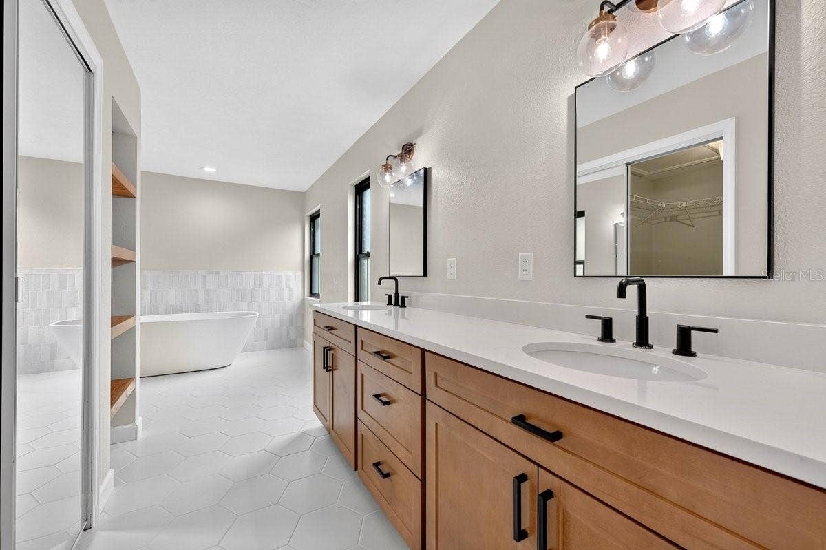 3 FOX HOLLOW DRIVE, Ormond Beach, FL 32174