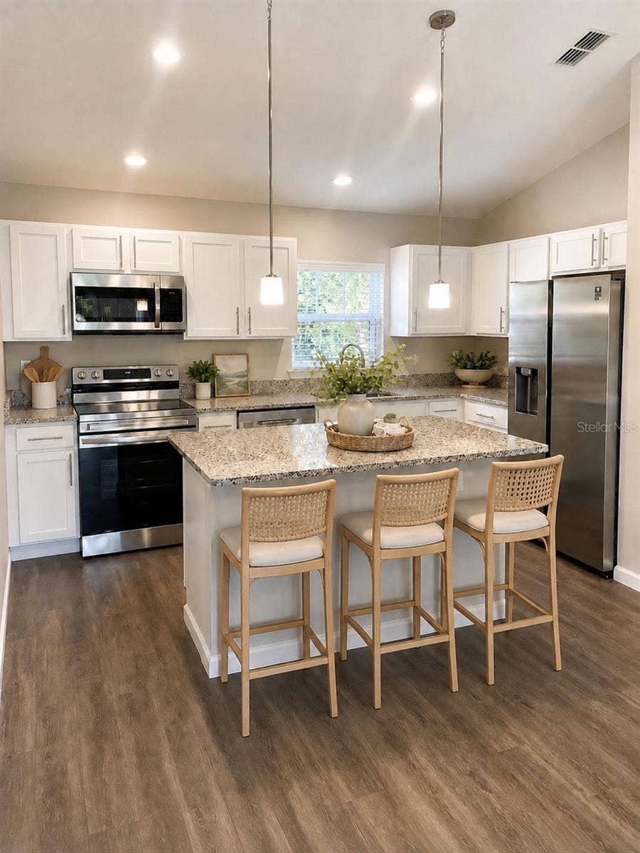 4 LEMA PLACE, Palm Coast, FL 32137
