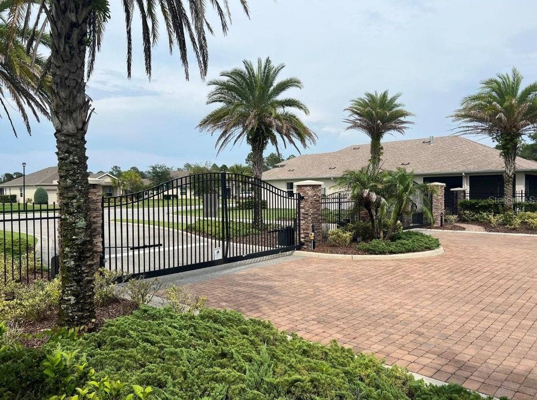 153 PARK PLACE CIRCLE, Palm Coast, FL 32164
