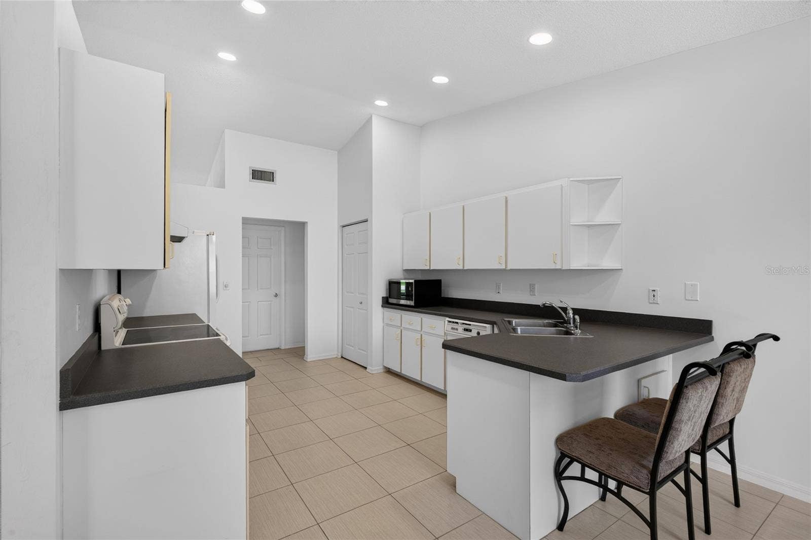 3 POINT PLEASANT DRIVE, Palm Coast, FL 32164