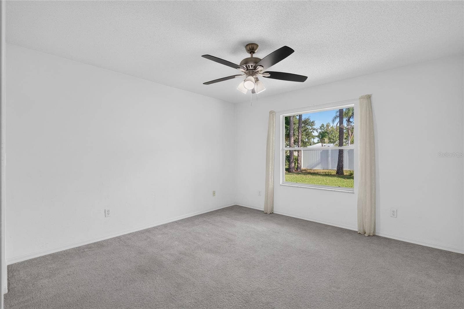 3 POINT PLEASANT DRIVE, Palm Coast, FL 32164