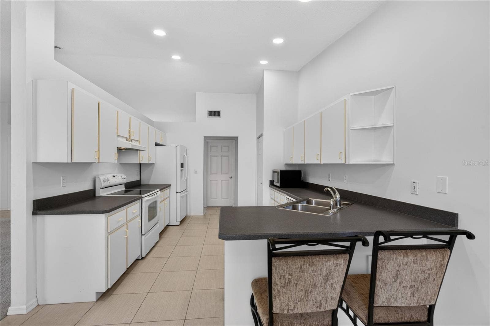 3 POINT PLEASANT DRIVE, Palm Coast, FL 32164