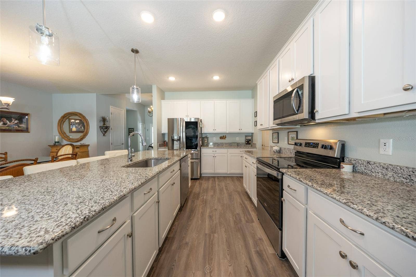 17 WHITE HAVEN LANE, Palm Coast, FL 32164 S/S ugpraded appliances