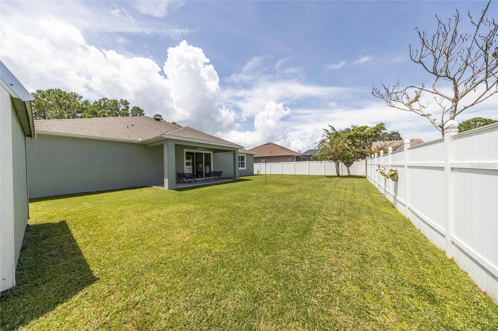 17 WHITE HAVEN LANE, Palm Coast, FL 32164 Huge back yard for the furbabies or children