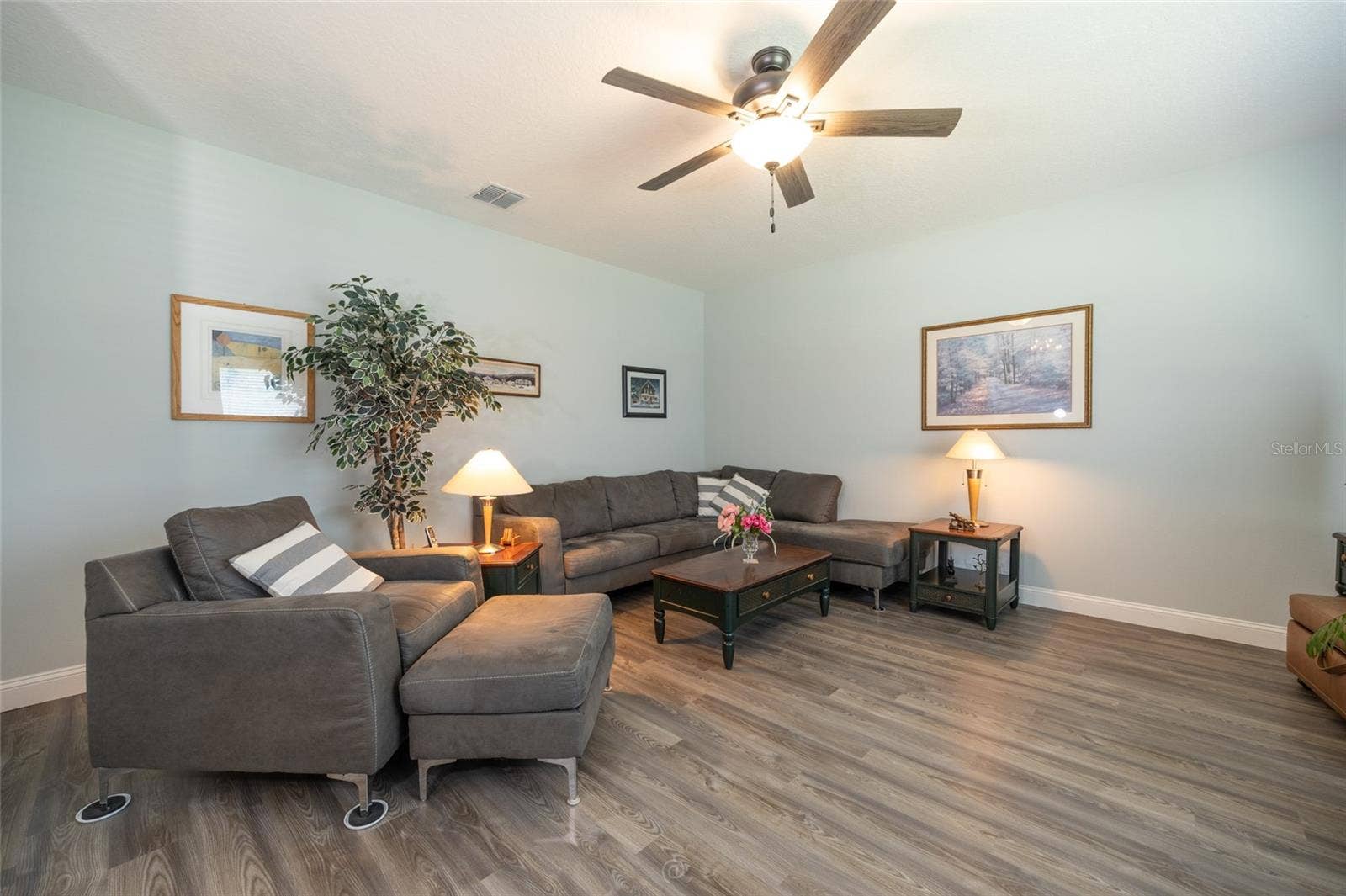 17 WHITE HAVEN LANE, Palm Coast, FL 32164 Room for pool table, game room, execerice room