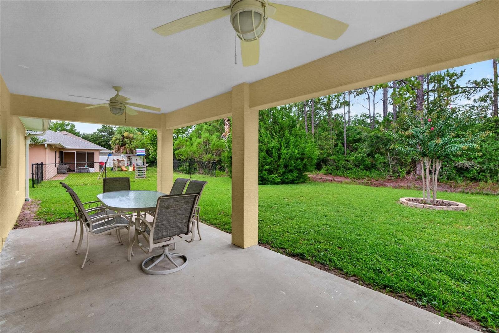 39 WHITE HOUSE DRIVE, Palm Coast, FL 32164 39 WHITE HOUSE DRIVE, Palm Coast, FL 32164