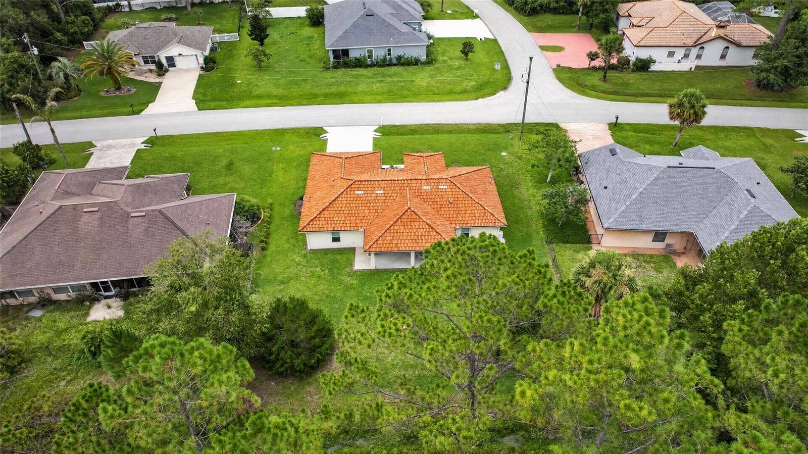 39 WHITE HOUSE DRIVE, Palm Coast, FL 32164 39 WHITE HOUSE DRIVE, Palm Coast, FL 32164
