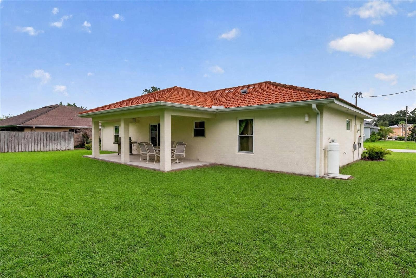39 WHITE HOUSE DRIVE, Palm Coast, FL 32164 39 WHITE HOUSE DRIVE, Palm Coast, FL 32164