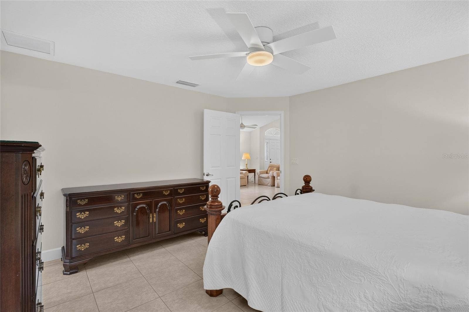 39 WHITE HOUSE DRIVE, Palm Coast, FL 32164 39 WHITE HOUSE DRIVE, Palm Coast, FL 32164