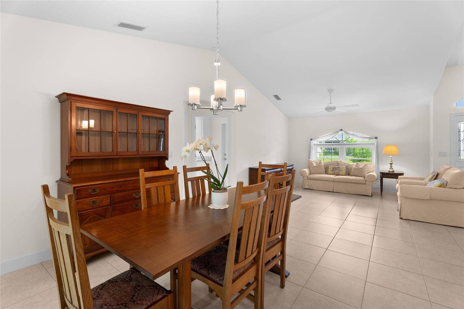 39 WHITE HOUSE DRIVE, Palm Coast, FL 32164 39 WHITE HOUSE DRIVE, Palm Coast, FL 32164