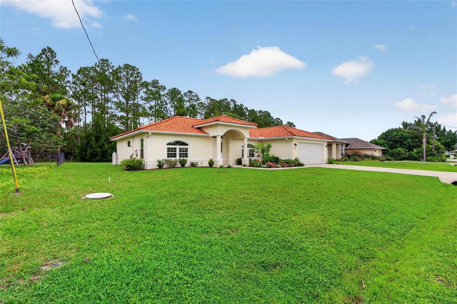39 WHITE HOUSE DRIVE, Palm Coast, FL 32164 39 WHITE HOUSE DRIVE, Palm Coast, FL 32164