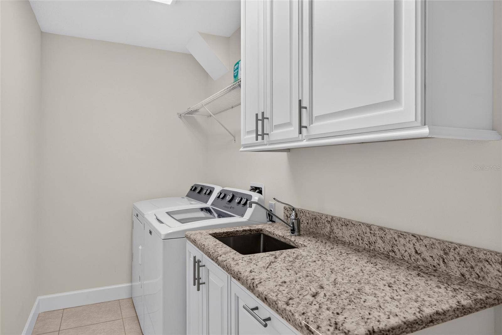 39 WHITE HOUSE DRIVE, Palm Coast, FL 32164 39 WHITE HOUSE DRIVE, Palm Coast, FL 32164