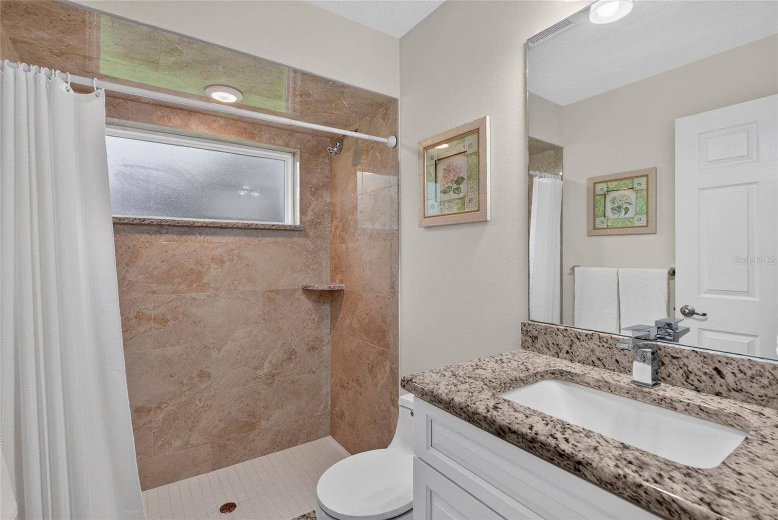 39 WHITE HOUSE DRIVE, Palm Coast, FL 32164 39 WHITE HOUSE DRIVE, Palm Coast, FL 32164