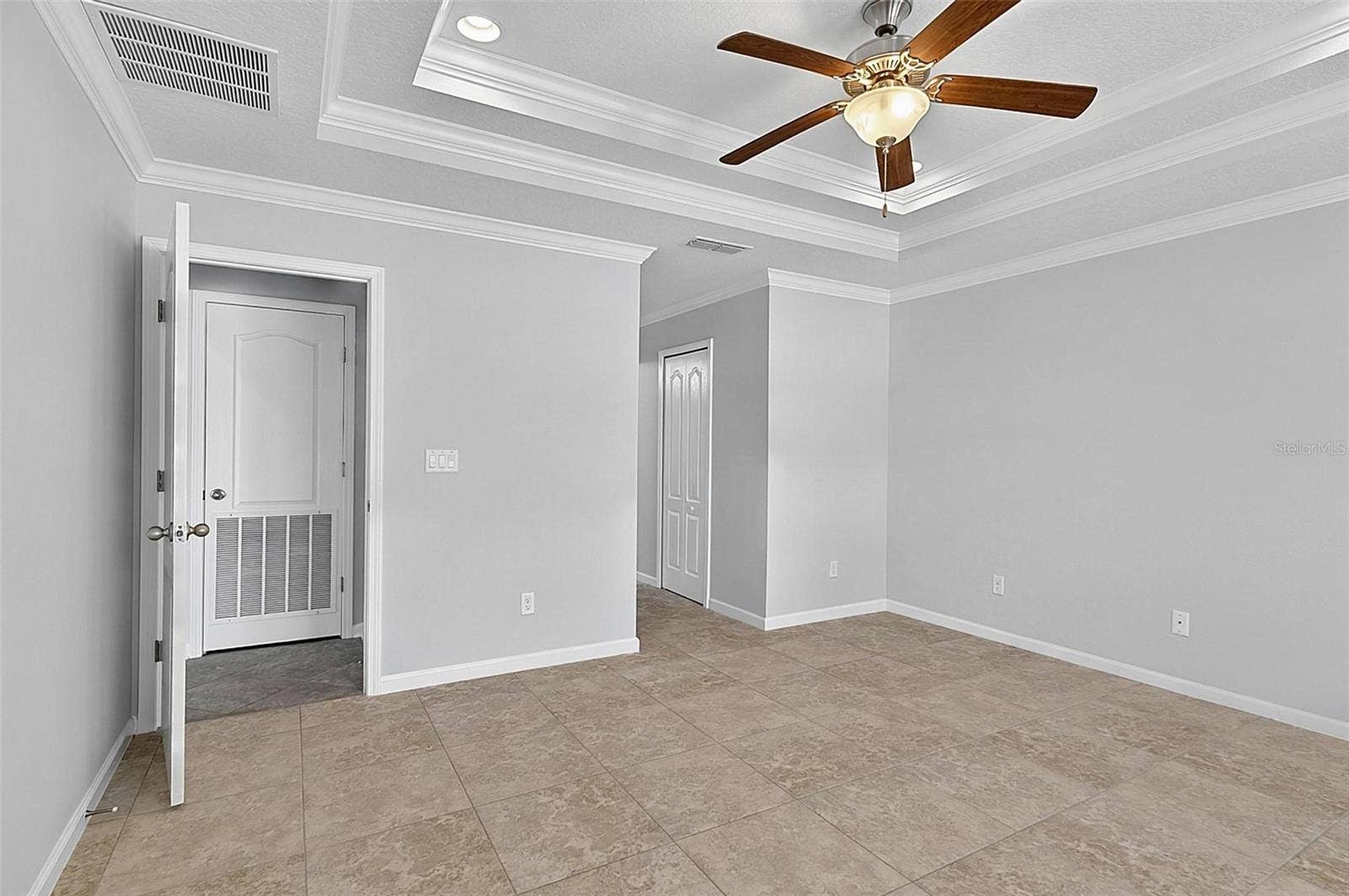 5 GRAHAM TRAIL, Palm Coast, FL 32137