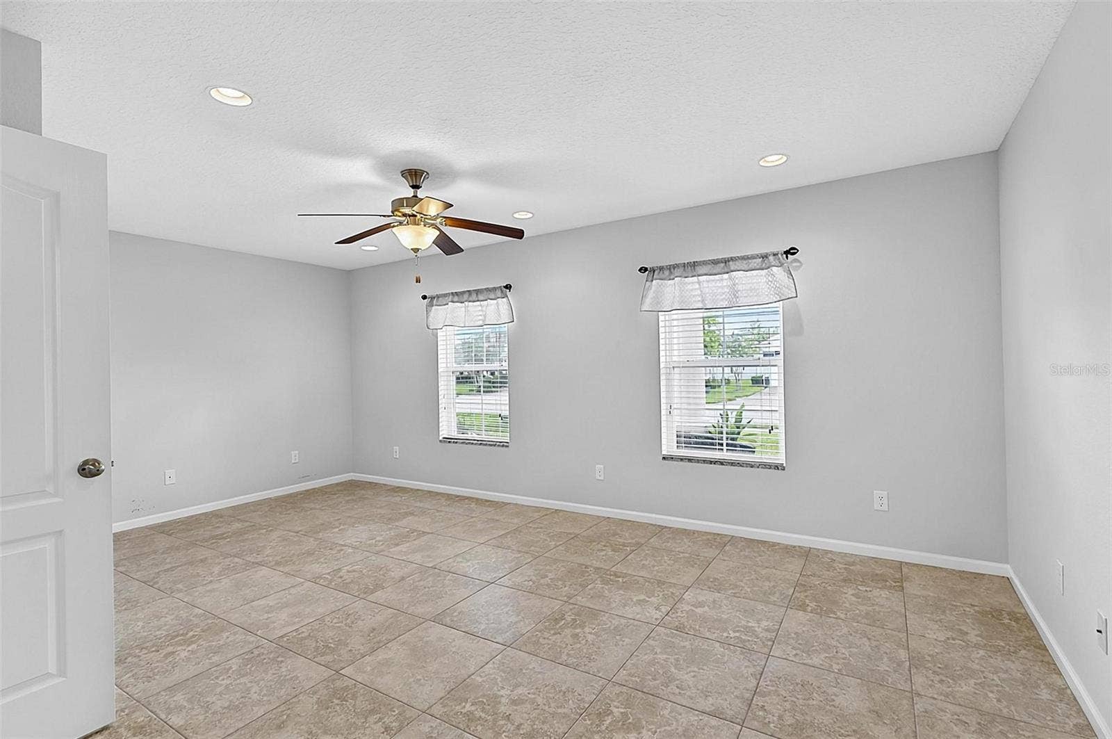 5 GRAHAM TRAIL, Palm Coast, FL 32137