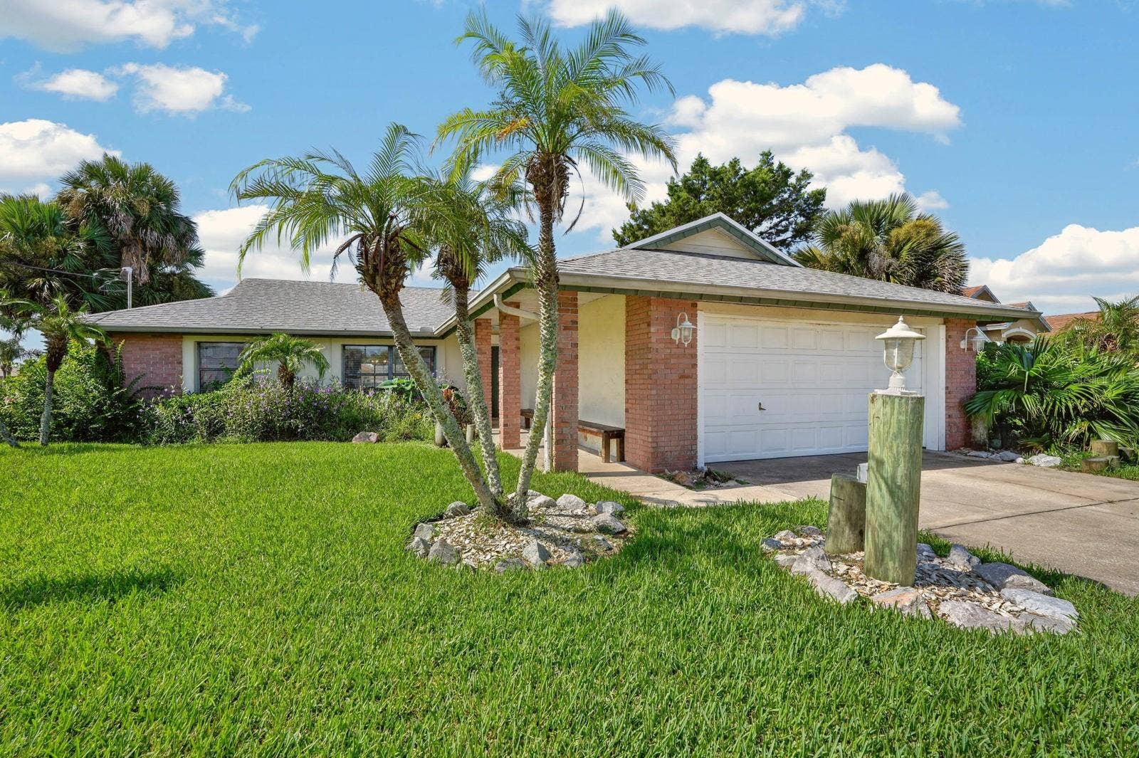 109 CORAL REEF COURT N, Palm Coast, FL 32137 109 CORAL REEF COURT N, Palm Coast, FL 32137