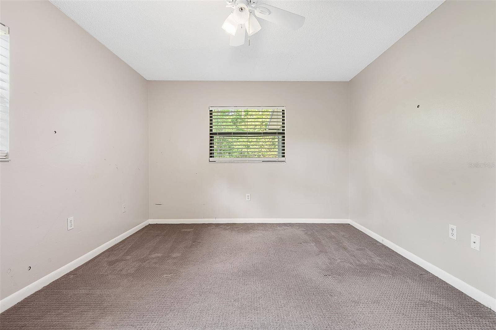 33 WELLWOOD LANE, Palm Coast, FL 32164