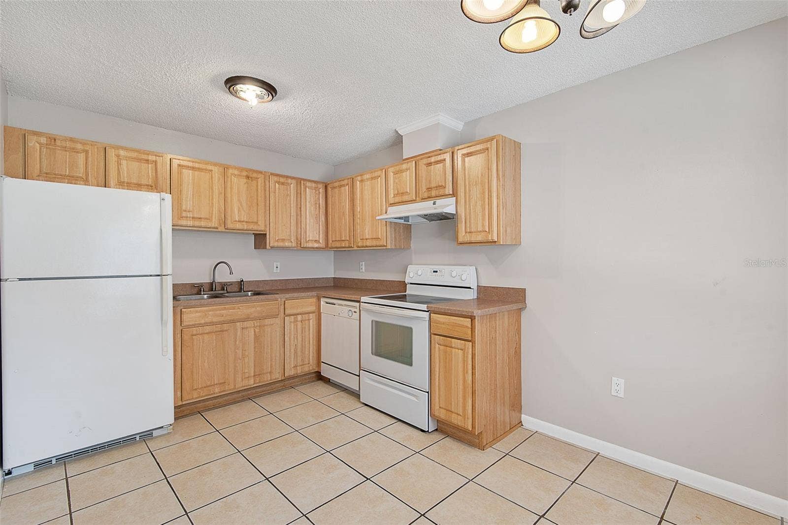 33 WELLWOOD LANE, Palm Coast, FL 32164