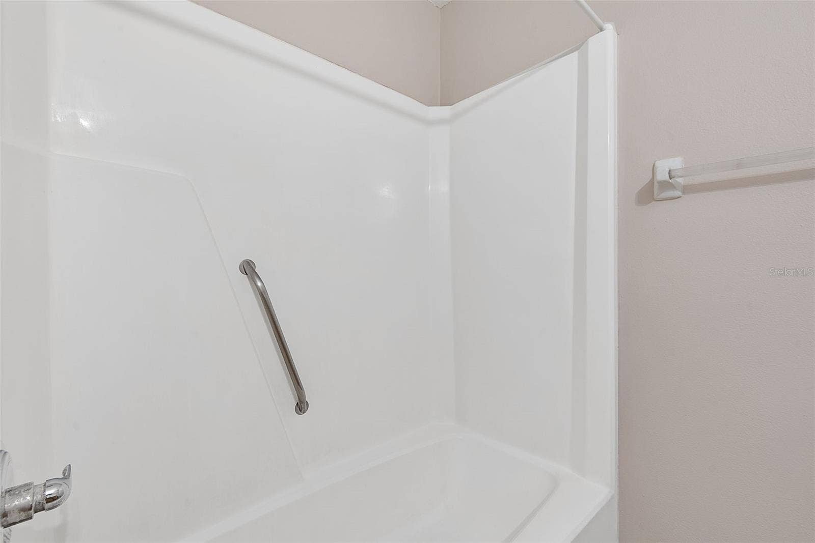 33 WELLWOOD LANE, Palm Coast, FL 32164