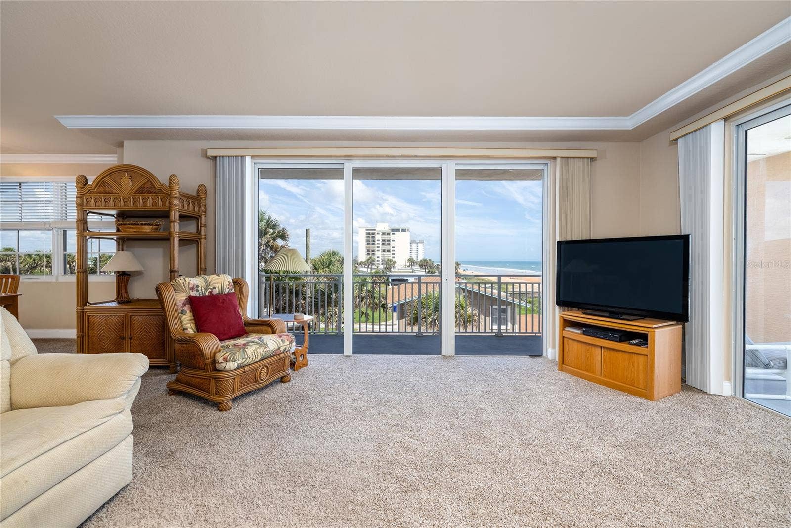 1425 OCEAN SHORE BOULEVARD, #203, Ormond Beach, FL 32176 1425 OCEAN SHORE BOULEVARD, #203, Ormond Beach, FL 32176