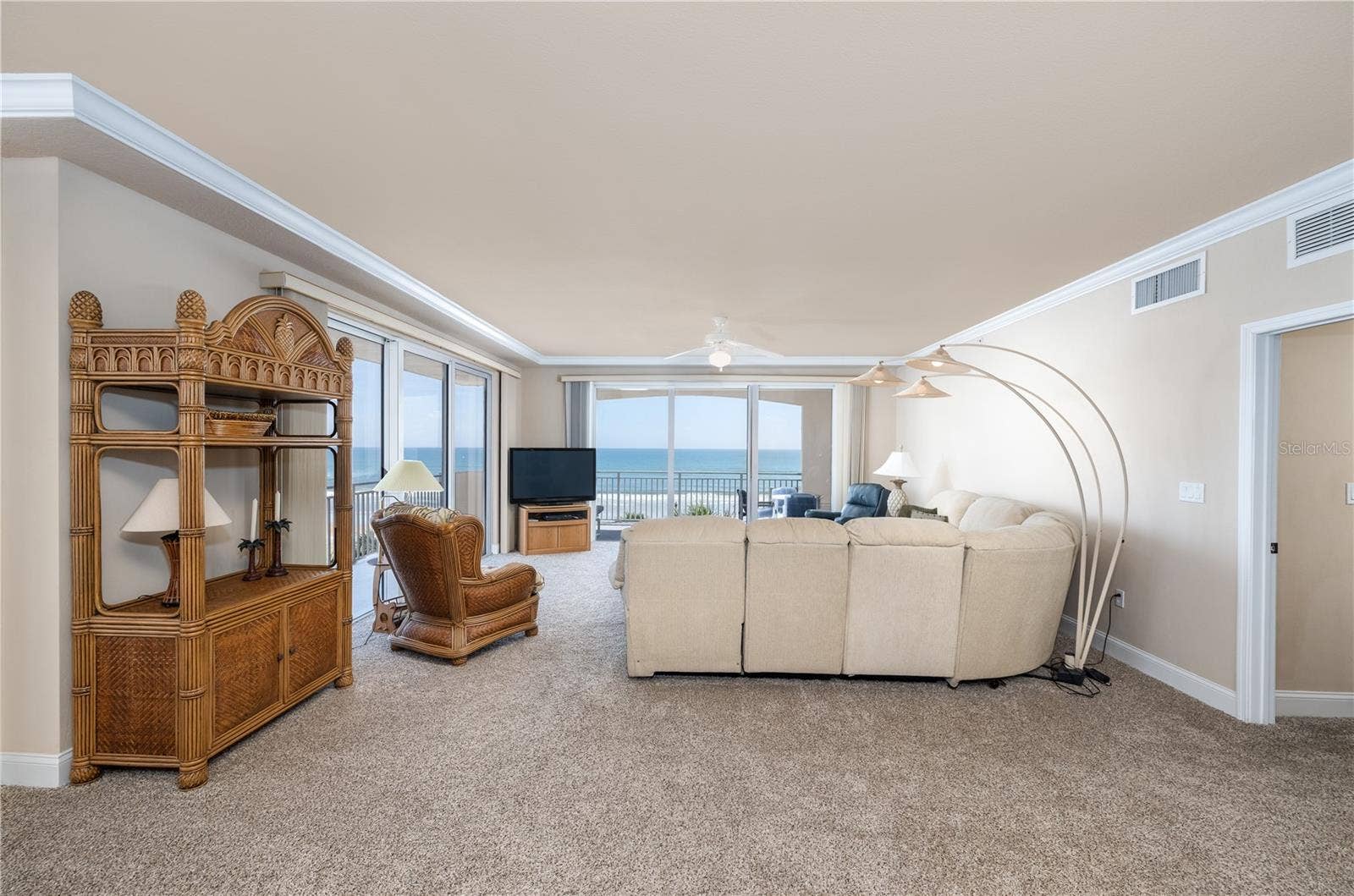 1425 OCEAN SHORE BOULEVARD, #203, Ormond Beach, FL 32176 1425 OCEAN SHORE BOULEVARD, #203, Ormond Beach, FL 32176