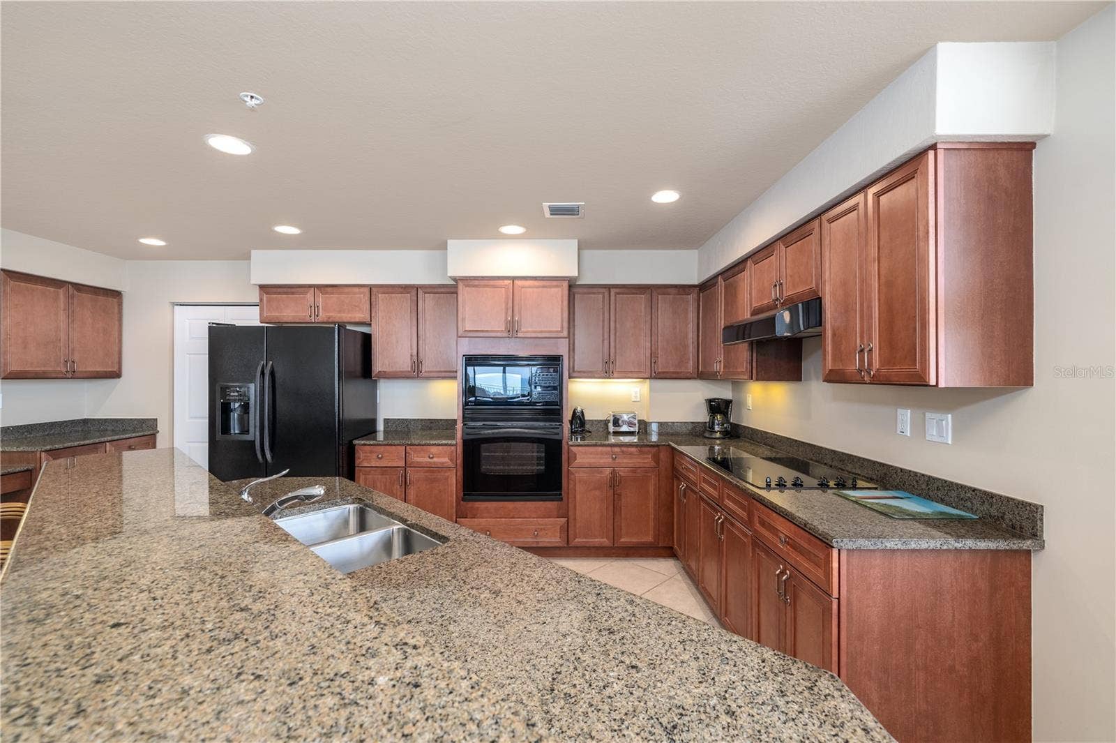 1425 OCEAN SHORE BOULEVARD, #203, Ormond Beach, FL 32176 1425 OCEAN SHORE BOULEVARD, #203, Ormond Beach, FL 32176