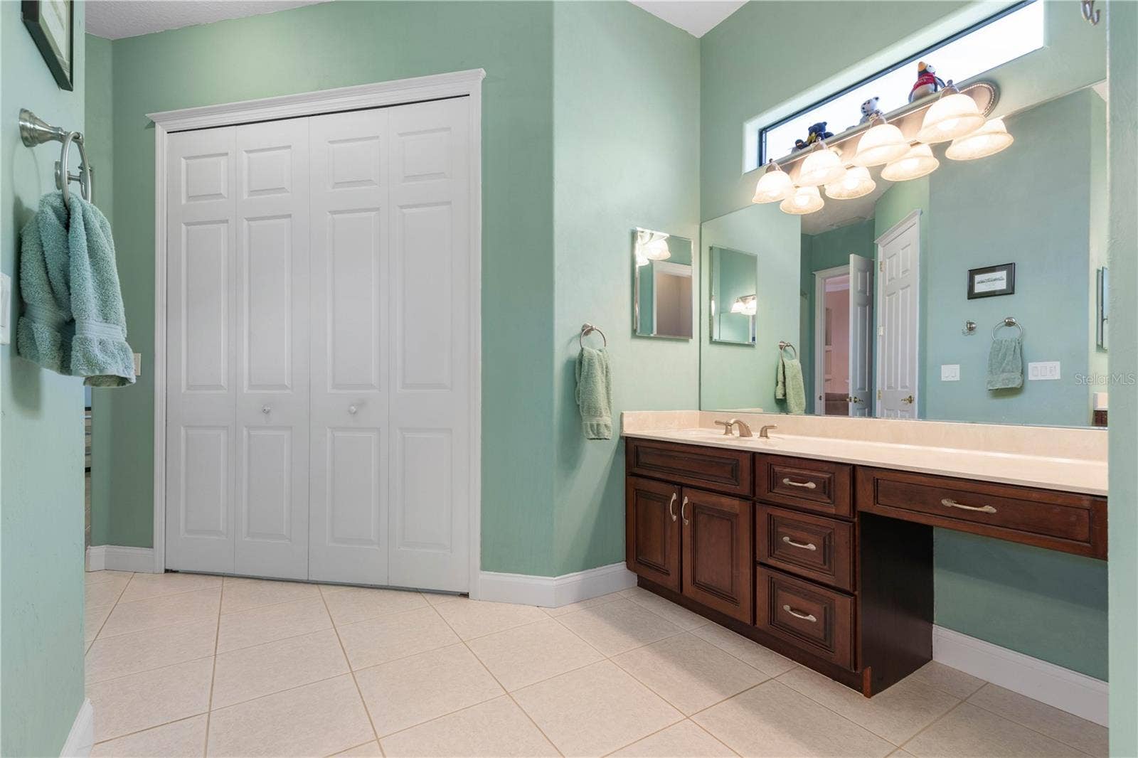 Primary En-Suite