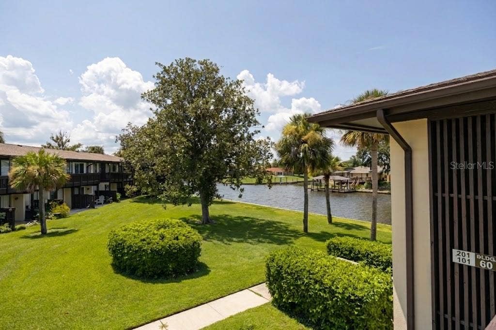 60 CLUB HOUSE DRIVE, #208, Palm Coast, FL 32137 Virtual staged