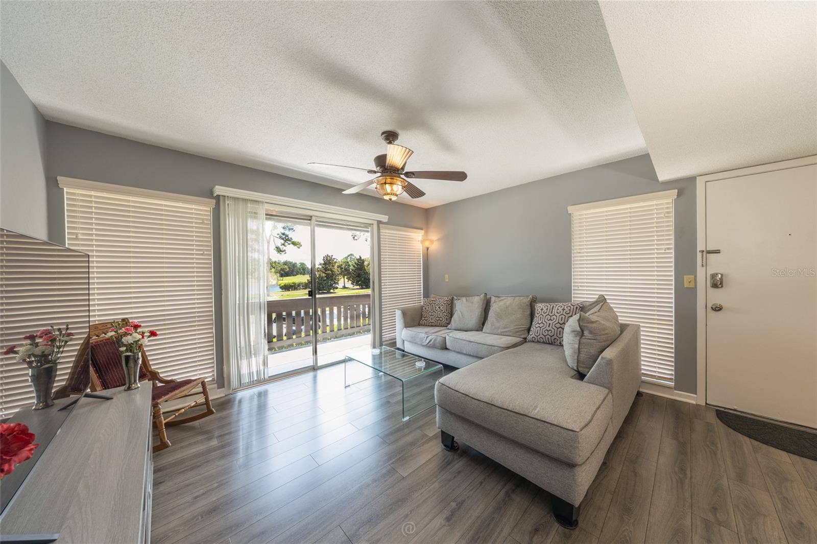 60 CLUB HOUSE DRIVE, #208, Palm Coast, FL 32137 Living room