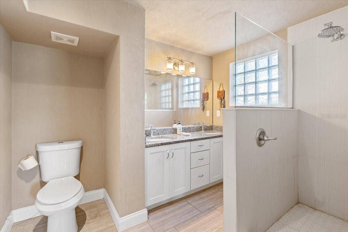 46 SEASIDE DRIVE, Ormond Beach, FL 32176 46 SEASIDE DRIVE, Ormond Beach, FL 32176