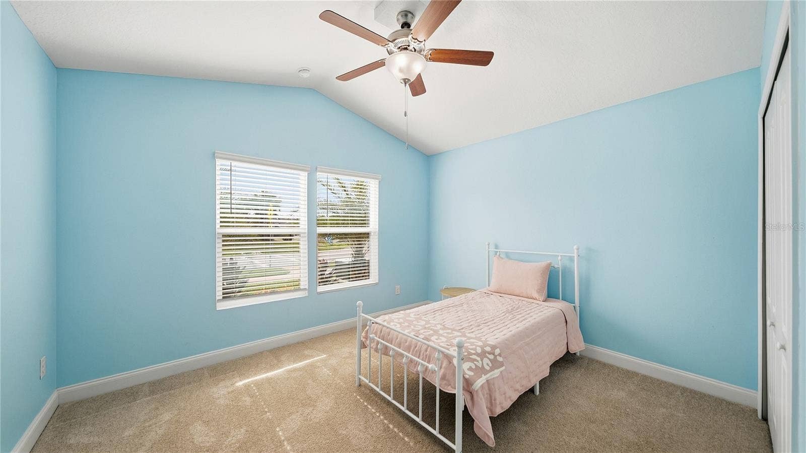 12 LUMBER JACK TRAIL, Palm Coast, FL 32137