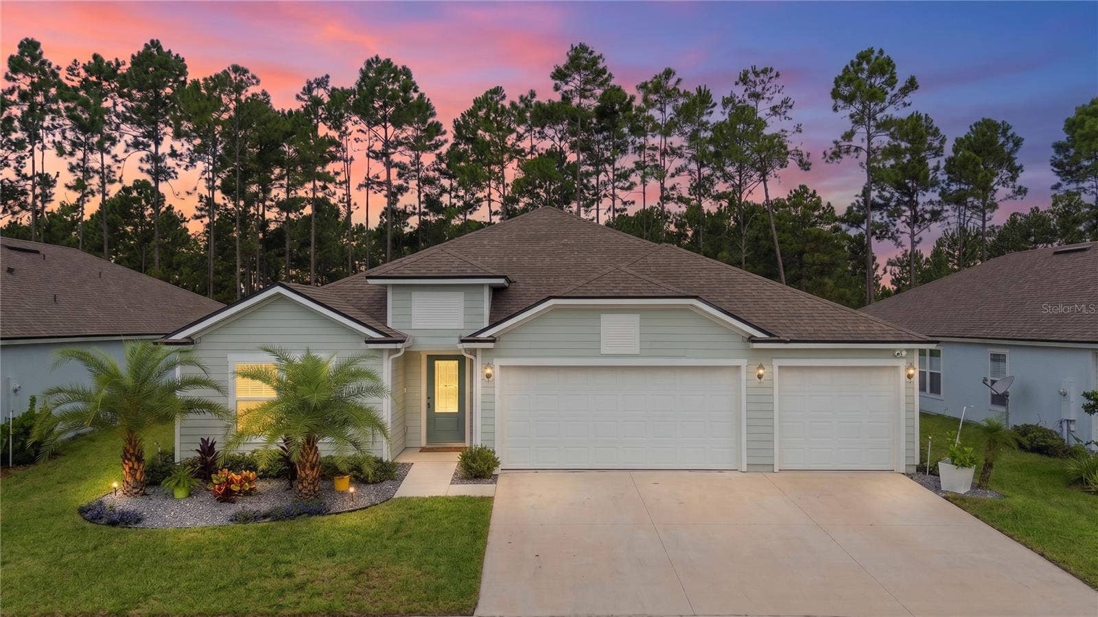 12 LUMBER JACK TRAIL, Palm Coast, FL 32137